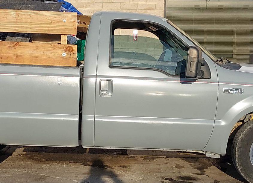 Photo 12 of 2004 Ford F-250 XL/XLT (VIN 1FTNF20L04ED38081)