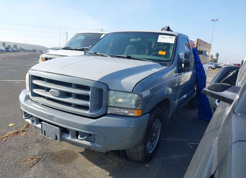 Photo 2 of 2004 Ford F-250 XL/XLT (VIN 1FTNF20L04ED38081)