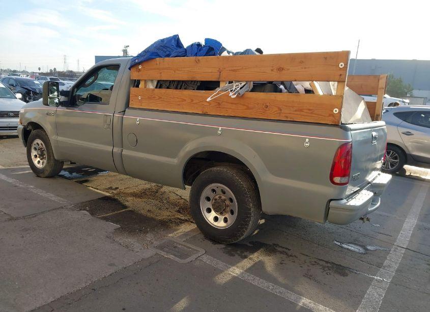 Photo 3 of 2004 Ford F-250 XL/XLT (VIN 1FTNF20L04ED38081)