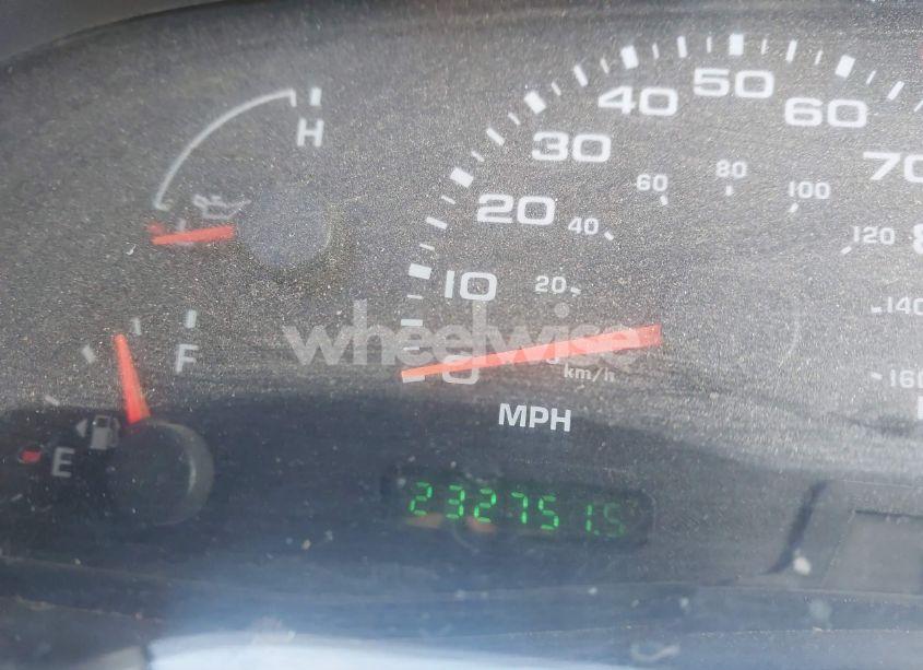 Photo 7 of 2002 Ford F-250 XL/XLT (VIN 1FTNF20L12EB69721)