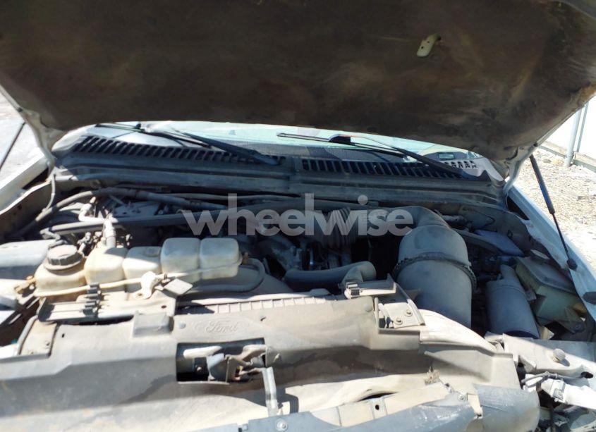 Photo 10 of 1999 Ford F-250 LARIAT/XL/XLT (VIN 1FTNF20L3XEC76809)