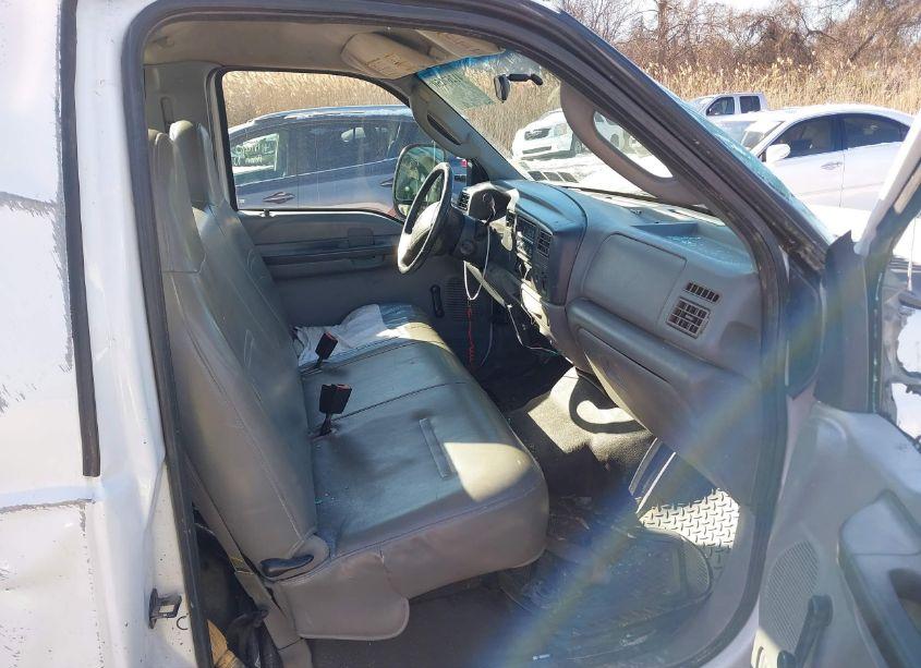 Photo 5 of 2004 Ford F-250 XL/XLT (VIN 1FTNF20L44ED33076)