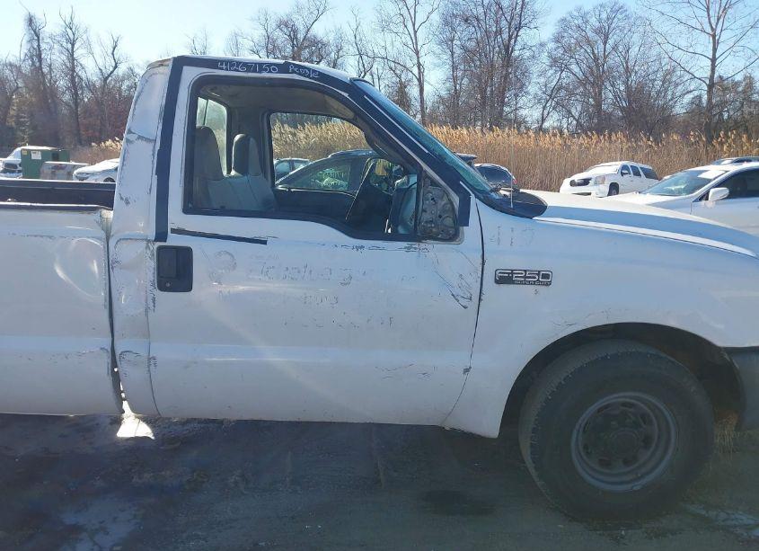 Photo 6 of 2004 Ford F-250 XL/XLT (VIN 1FTNF20L44ED33076)