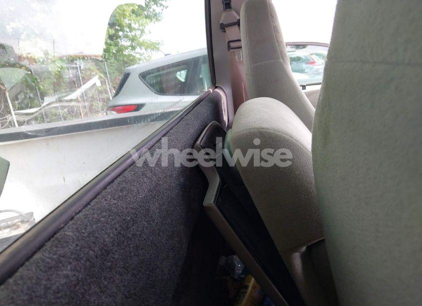 Photo 8 of 2000 Ford F-250 LARIAT/XL/XLT (VIN 1FTNF20L4YEC90817)