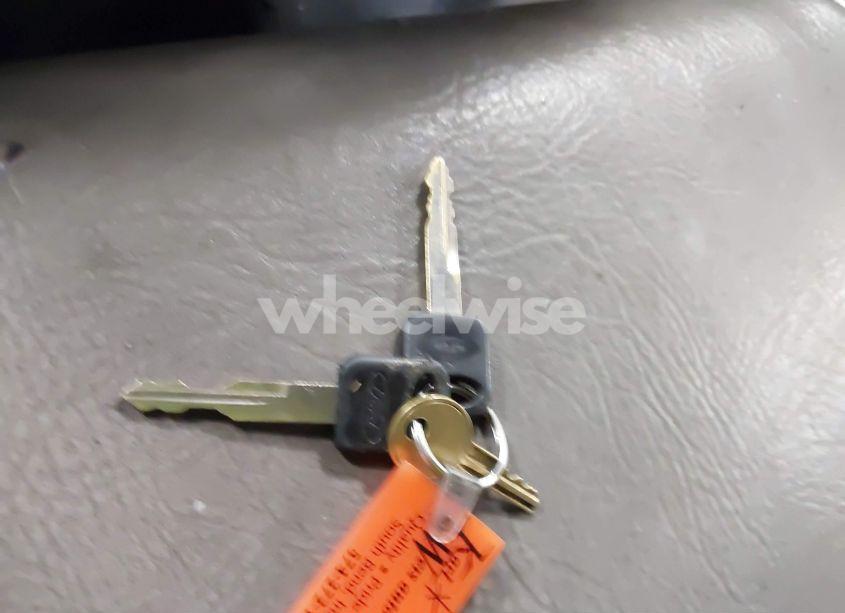 Photo 11 of 2001 Ford F-250 XL/XLT (VIN 1FTNF20L81EB15511)