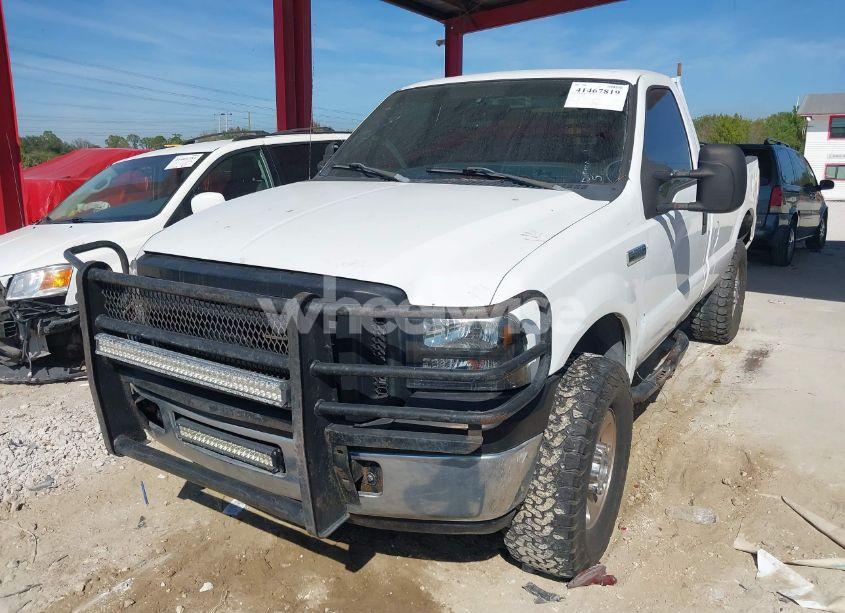 Photo 2 of 2006 Ford F-250 (VIN 1FTNF21536EC81197)