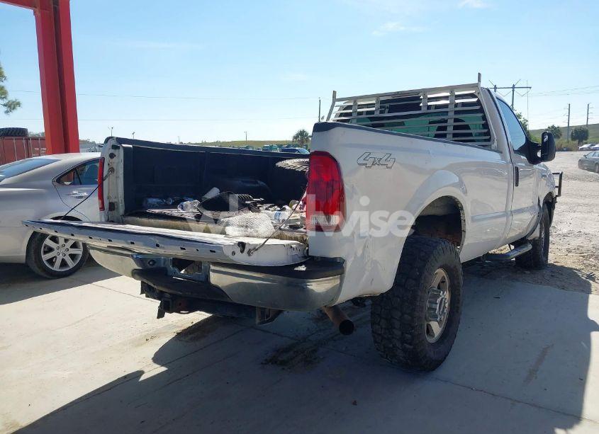 Photo 4 of 2006 Ford F-250 (VIN 1FTNF21536EC81197)