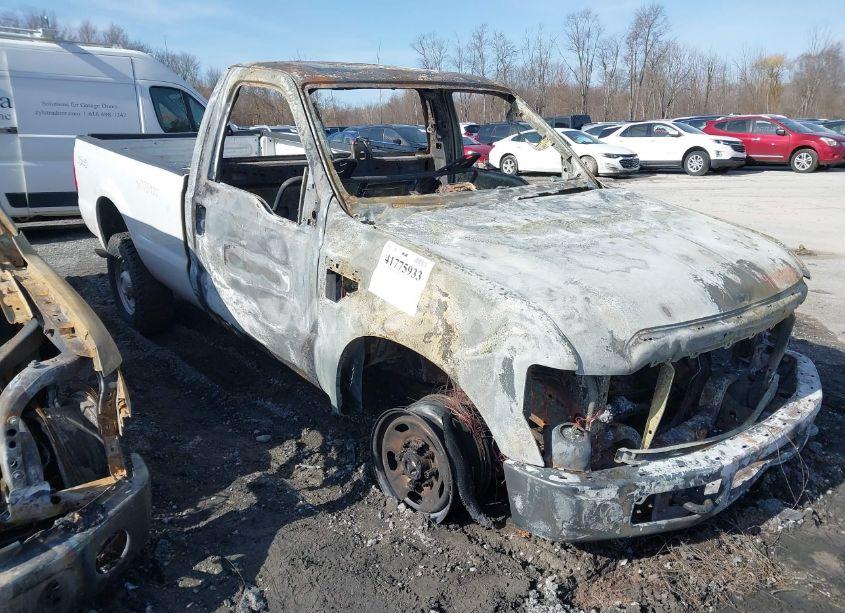 2008 Ford F-250 XL (VIN 1FTNF21538EC30320) main photo