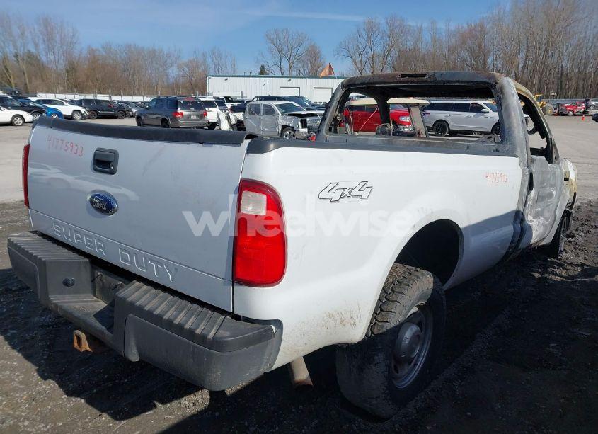 Photo 4 of 2008 Ford F-250 XL (VIN 1FTNF21538EC30320)