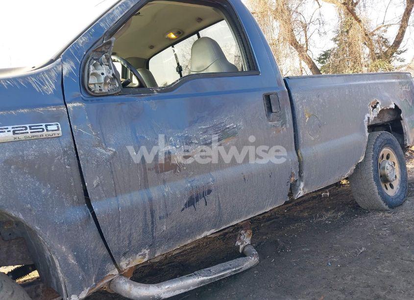 Photo 14 of 2006 Ford F-250 XL/XLT (VIN 1FTNF21596ED33416)