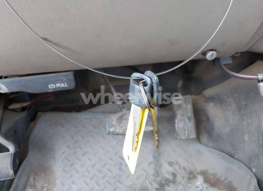 Photo 11 of 1999 Ford F-250 LARIAT/XL/XLT (VIN 1FTNF21F3XEC26324)