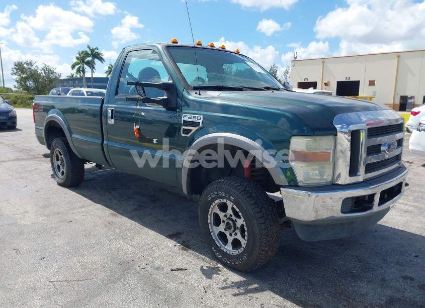 2010 Ford F-250 XL (VIN 1FTNF2B50AEB27635) main photo