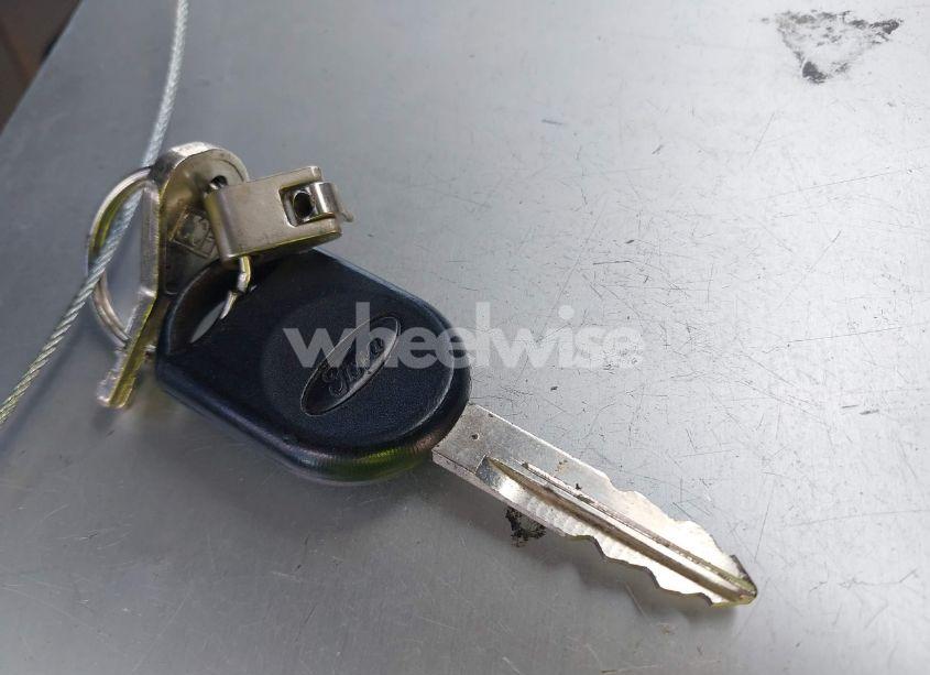 Photo 11 of 2010 Ford F-250 XL (VIN 1FTNF2B50AEB27635)