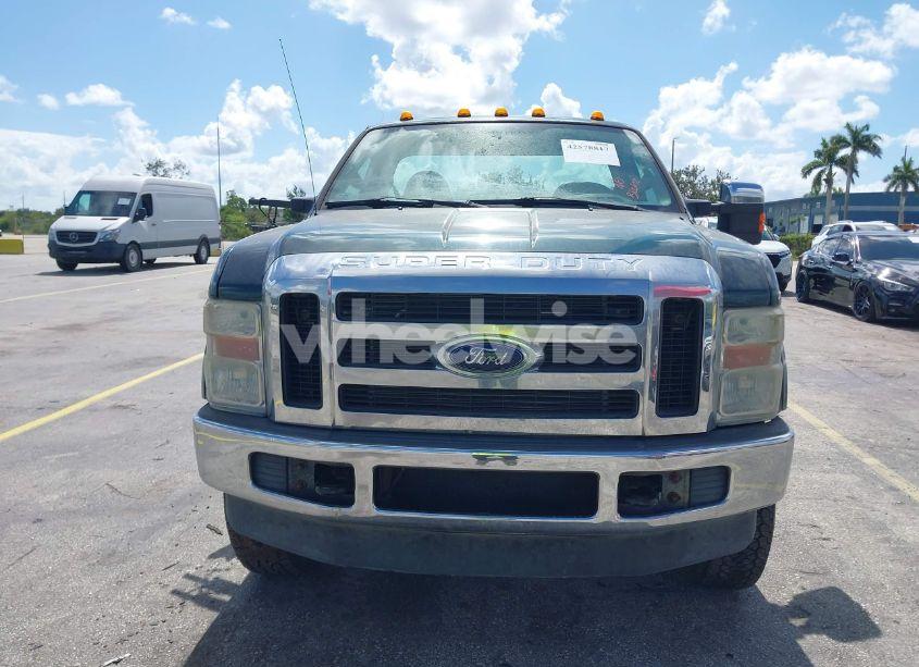 Photo 6 of 2010 Ford F-250 XL (VIN 1FTNF2B50AEB27635)