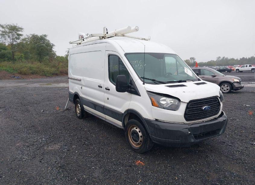 2015 Ford Transit-250 (VIN 1FTNR1CM3FKA52249) main photo