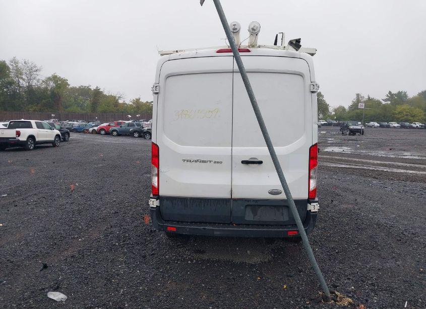 Photo 16 of 2015 Ford Transit-250 (VIN 1FTNR1CM3FKA52249)