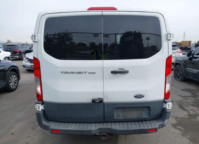 Photo 16 of 2015 Ford Transit-250 (VIN 1FTNR1YM1FKB09539)
