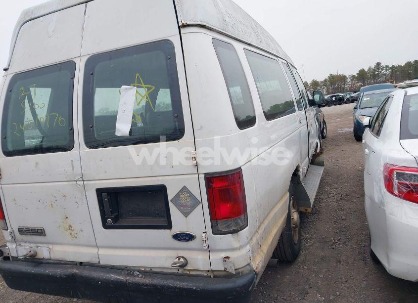 Photo 4 of 2008 Ford E-250 COMMERCIAL/RECREATIONAL (VIN 1FTNS24WX8DB23612)