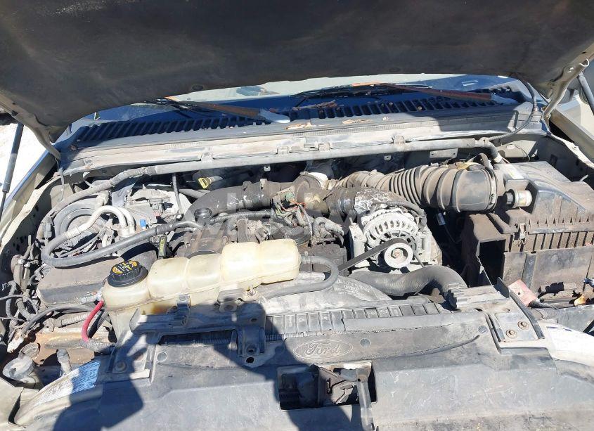 Photo 10 of 2000 Ford F-250 LARIAT/XL/XLT (VIN 1FTNW20F0YEB24885)