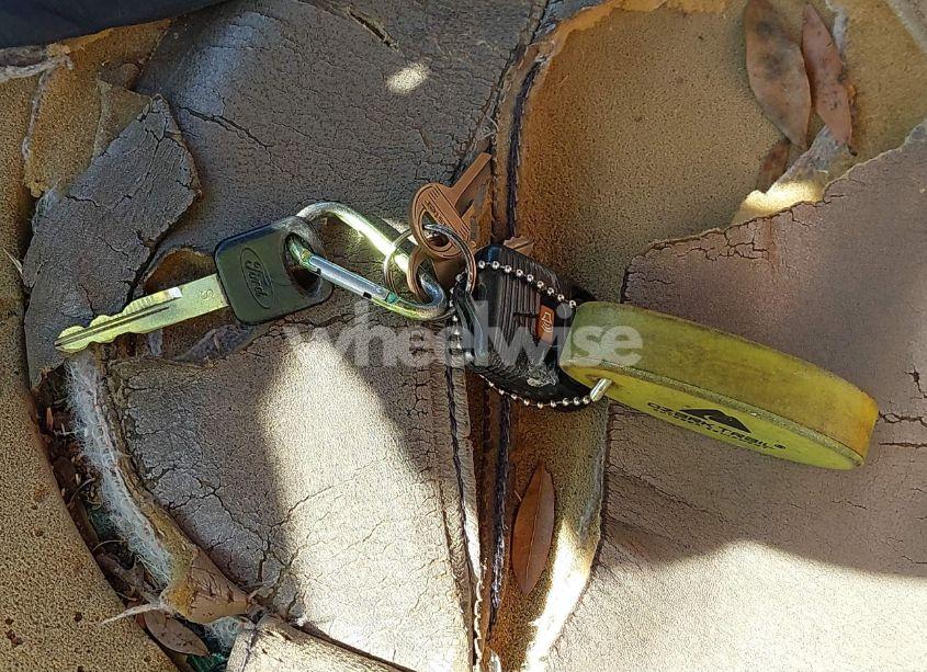 Photo 11 of 2000 Ford F-250 LARIAT/XL/XLT (VIN 1FTNW20F0YEB24885)