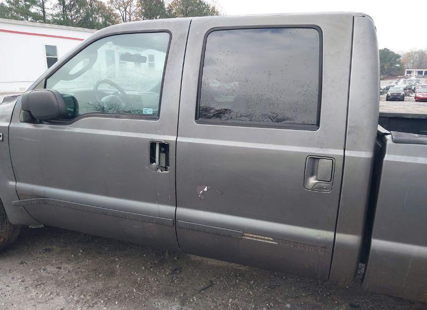 Photo 13 of 2004 Ford F-250 (VIN 1FTNW20L94EB41202)