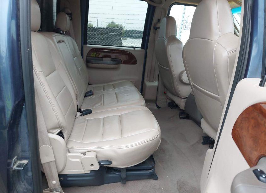 Photo 8 of 2004 Ford F-250 LARIAT/XL/XLT (VIN 1FTNW20P44ED72446)