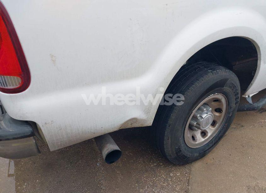 Photo 6 of 2003 Ford F-250 LARIAT/XL/XLT (VIN 1FTNW20PX3EB43736)