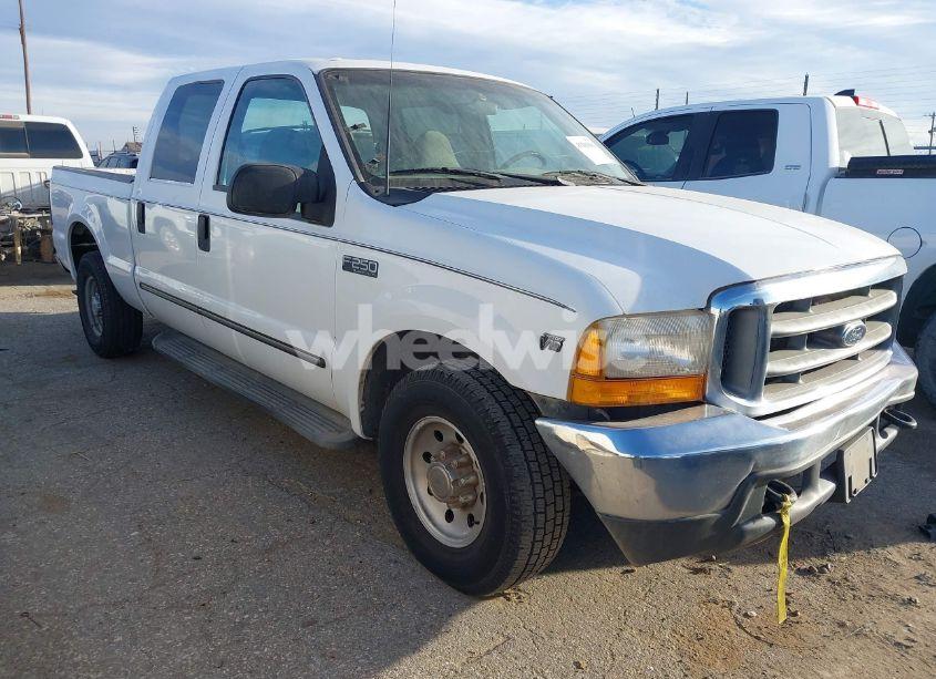 1999 Ford F-250 LARIAT/XL/XLT (VIN 1FTNW20S7XEE20532) main photo