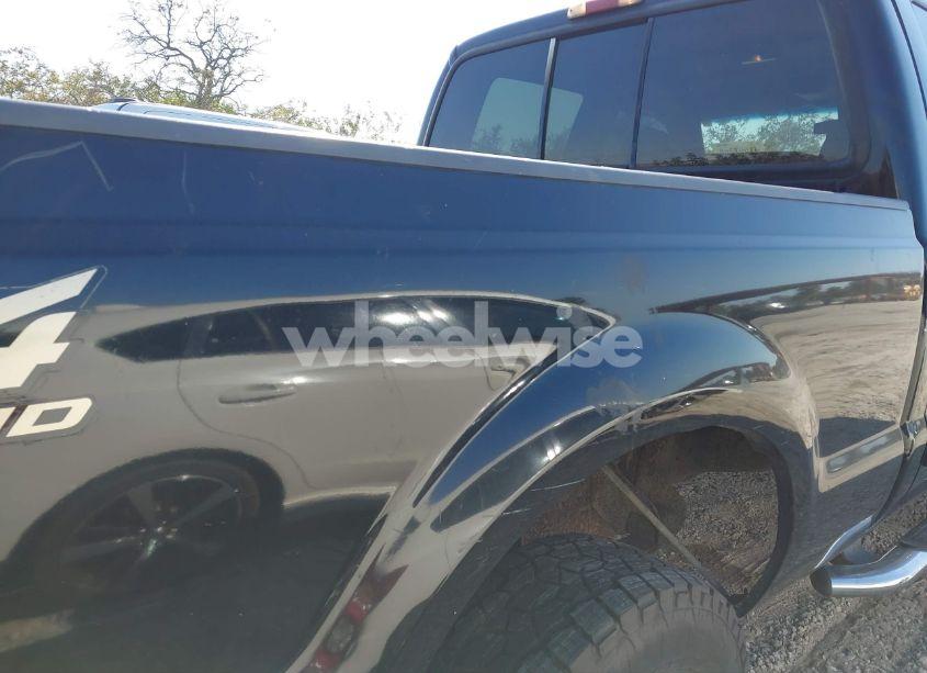 Photo 12 of 2001 Ford F-250 LARIAT/XL/XLT (VIN 1FTNW21F71EB25519)