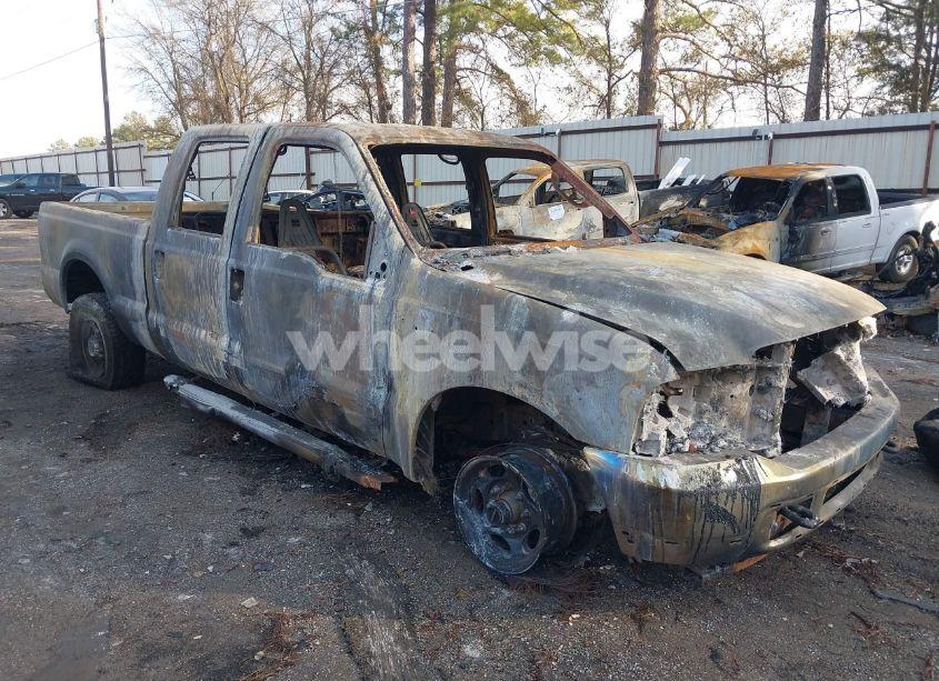 2003 Ford F-250 (VIN 1FTNW21F73EA07702) main photo