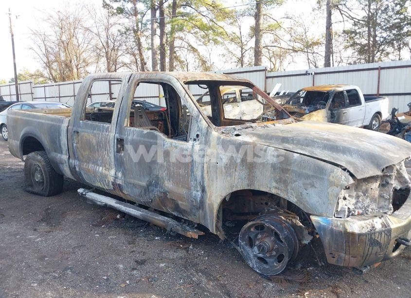 Photo 13 of 2003 Ford F-250 (VIN 1FTNW21F73EA07702)