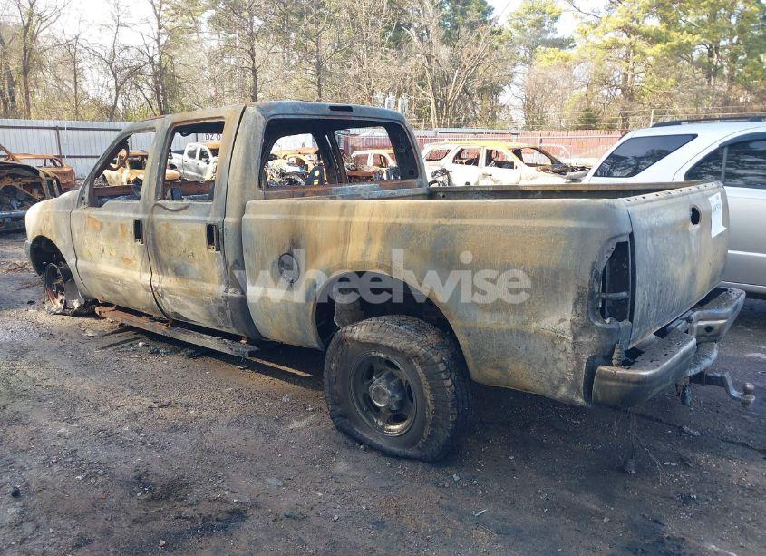 Photo 3 of 2003 Ford F-250 (VIN 1FTNW21F73EA07702)