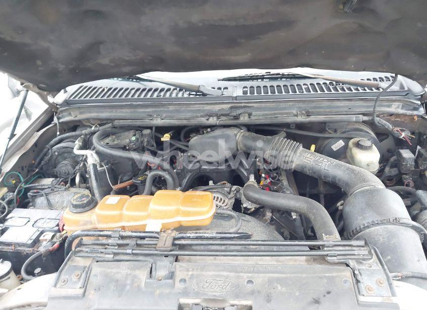 Photo 10 of 2003 Ford F-250 LARIAT/XL/XLT (VIN 1FTNW21L03EB30196)