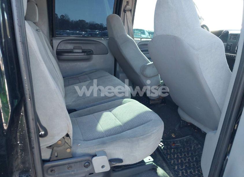 Photo 8 of 2004 Ford F-250 LARIAT/XL/XLT (VIN 1FTNW21L24EA16797)
