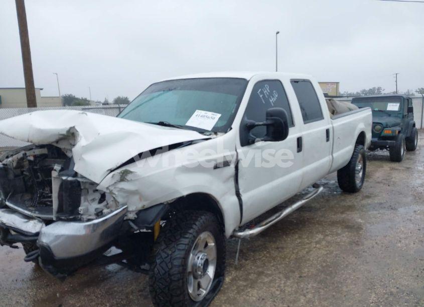 Photo 2 of 2004 Ford F-250 LARIAT/XL/XLT (VIN 1FTNW21L34EA75616)