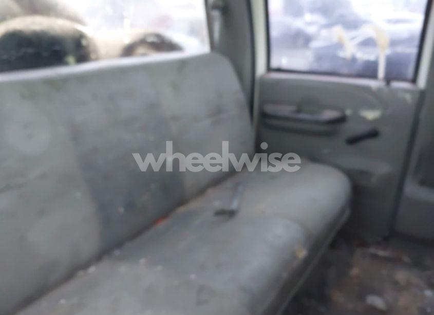 Photo 8 of 2004 Ford F-250 LARIAT/XL/XLT (VIN 1FTNW21L34EA75616)