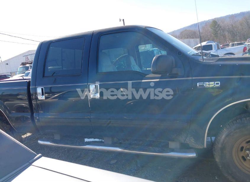 Photo 13 of 2003 Ford F-250 LARIAT/XL/XLT (VIN 1FTNW21L63EC02423)