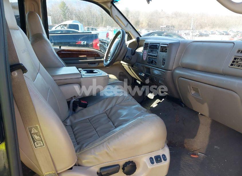 Photo 5 of 2003 Ford F-250 LARIAT/XL/XLT (VIN 1FTNW21L63EC02423)