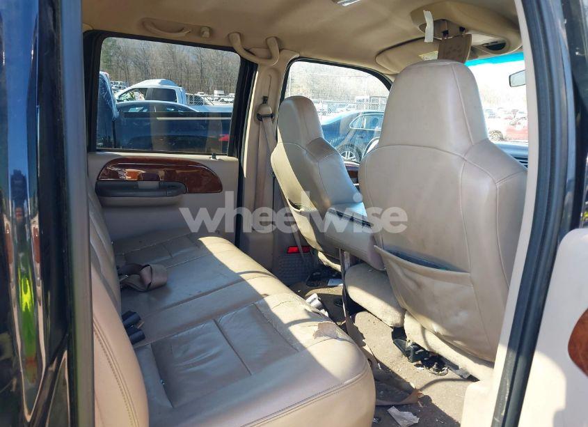 Photo 8 of 2003 Ford F-250 LARIAT/XL/XLT (VIN 1FTNW21L63EC02423)