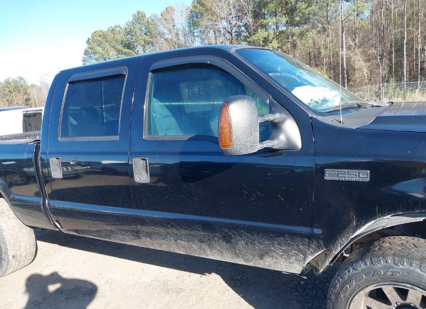 Photo 13 of 2004 Ford F-250 LARIAT/XL/XLT (VIN 1FTNW21L64EE08648)