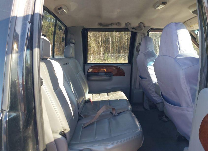 Photo 8 of 2004 Ford F-250 LARIAT/XL/XLT (VIN 1FTNW21L64EE08648)