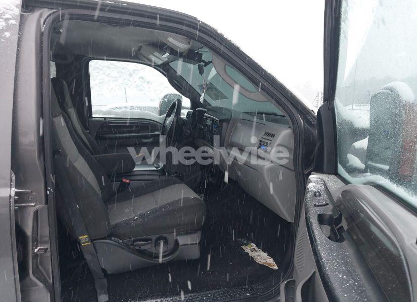 Photo 5 of 2004 Ford F-250 LARIAT/XL/XLT (VIN 1FTNW21L84ED41731)