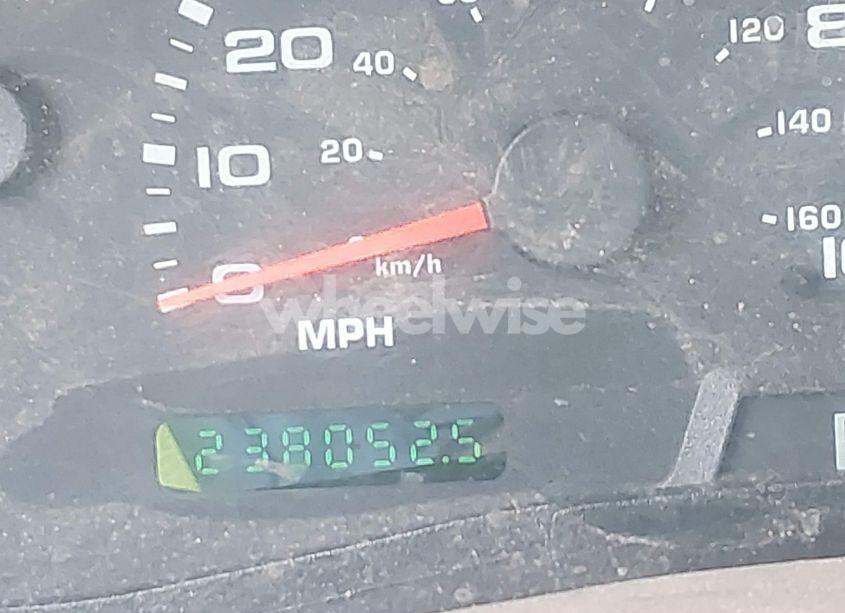 Photo 15 of 2004 Ford F-250 LARIAT/XL/XLT (VIN 1FTNW21L94EA30681)