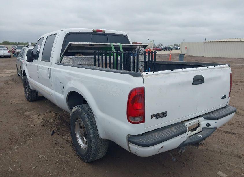 Photo 3 of 2004 Ford F-250 LARIAT/XL/XLT (VIN 1FTNW21P24EA98114)