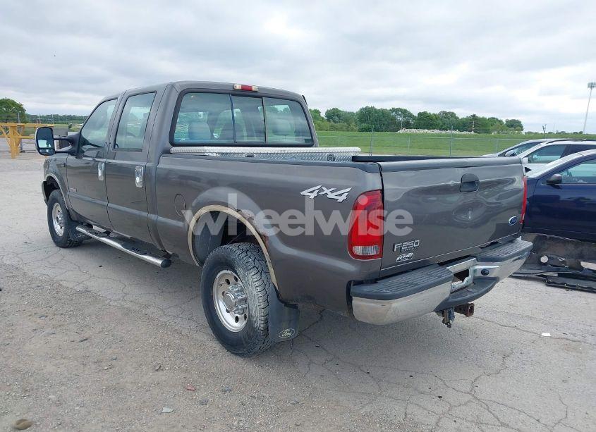 Photo 3 of 2004 Ford F-250 LARIAT/XL/XLT (VIN 1FTNW21P24EB04025)