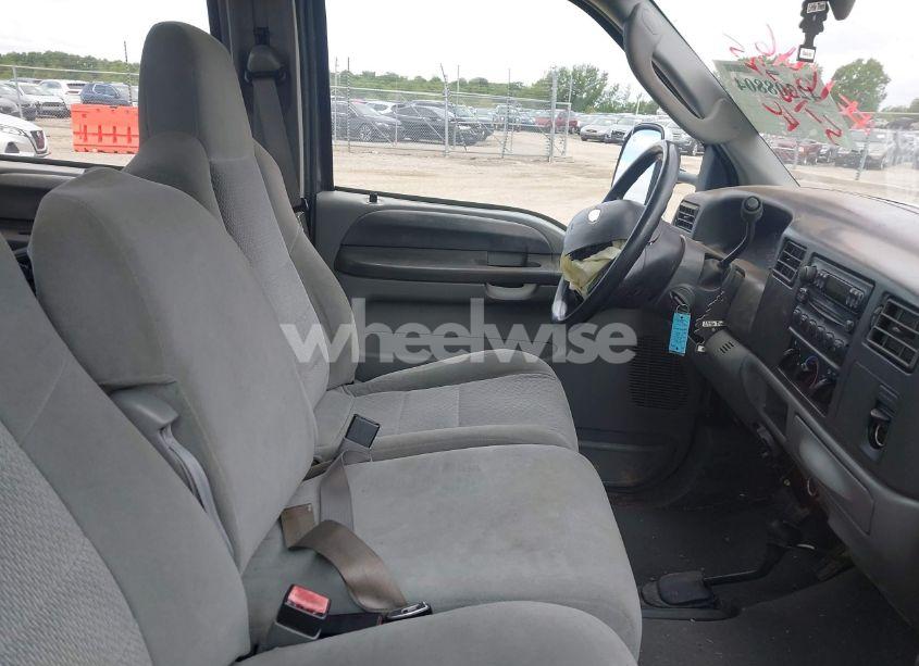 Photo 5 of 2004 Ford F-250 LARIAT/XL/XLT (VIN 1FTNW21P24EB04025)