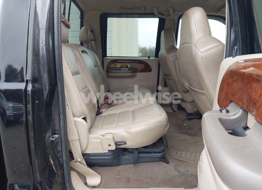 Photo 8 of 2004 Ford F-250 (VIN 1FTNW21P34EA27598)