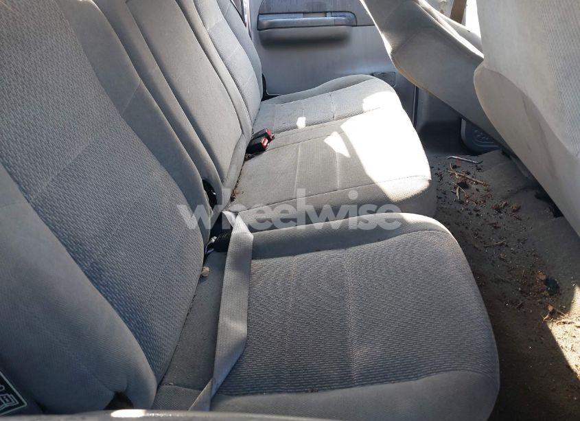 Photo 8 of 2004 Ford F-250 (VIN 1FTNW21P34EB40015)