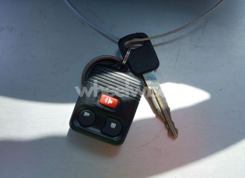 Photo 11 of 2004 Ford F-250 LARIAT/XL/XLT (VIN 1FTNW21P64EC01907)