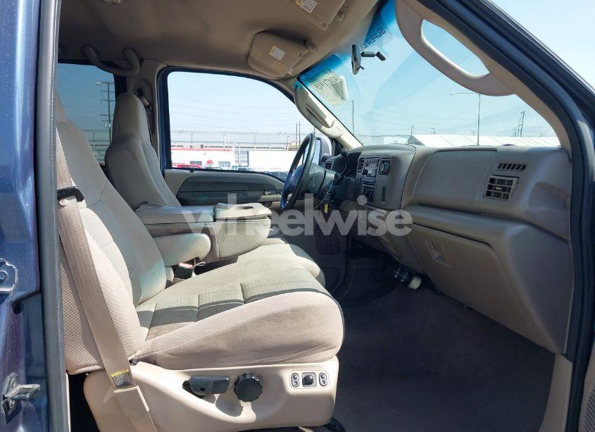 Photo 5 of 2004 Ford F-250 LARIAT/XL/XLT (VIN 1FTNW21P64EC01907)